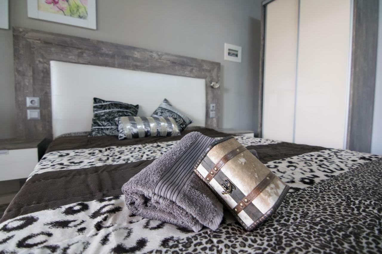 Avra Comfort Rooms ネア・ポティダイア エクステリア 写真