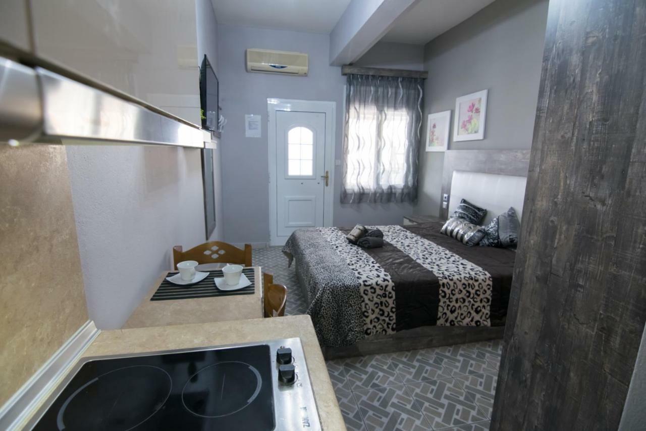 Avra Comfort Rooms ネア・ポティダイア エクステリア 写真