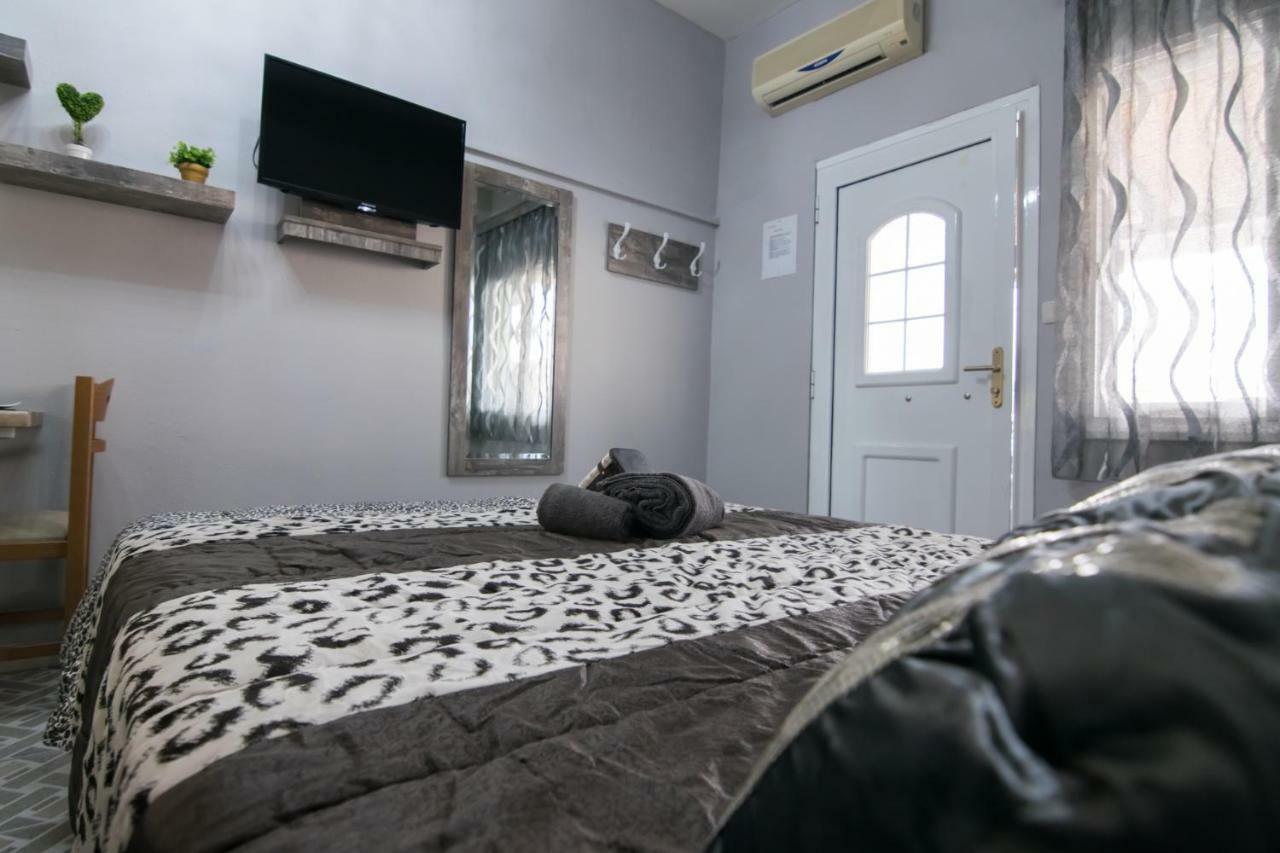 Avra Comfort Rooms ネア・ポティダイア エクステリア 写真